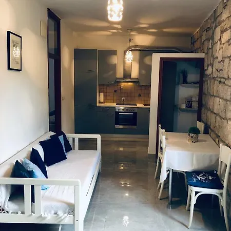 Chupa Apartman Korcula Town