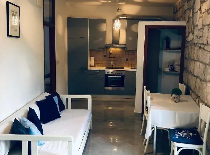 Chupa דירה קורצולה